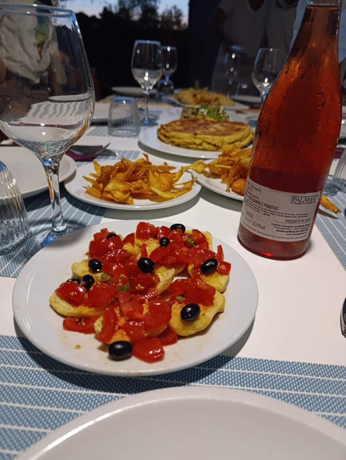 Tenuta Valle Dell Idro Otranto Con Piscina Casamassella Екстер'єр фото